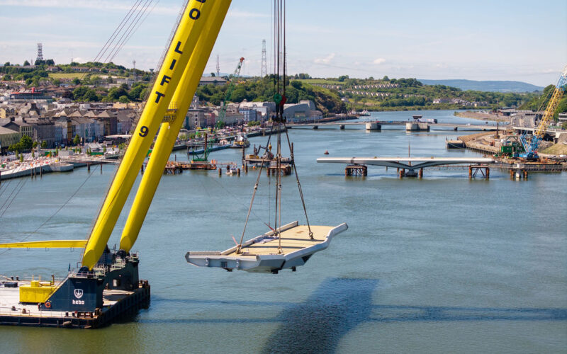 Second Span of the Sustainable Transport Bridge takes its place